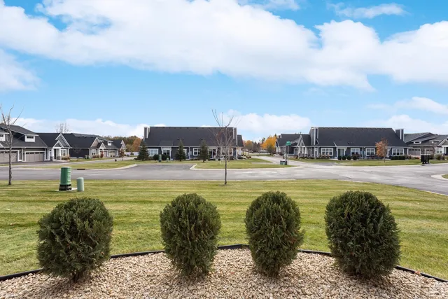 $440,000 | 13692 Brookview Path, Rosemount, MN 55068