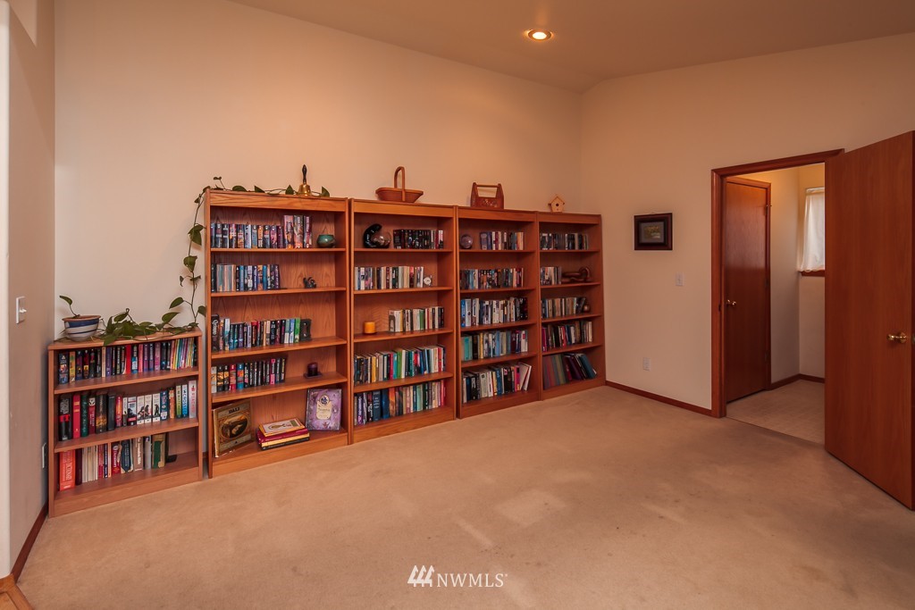 3901 Tamarack Road Bellingham, WA 98226 - Photo 12 of 22