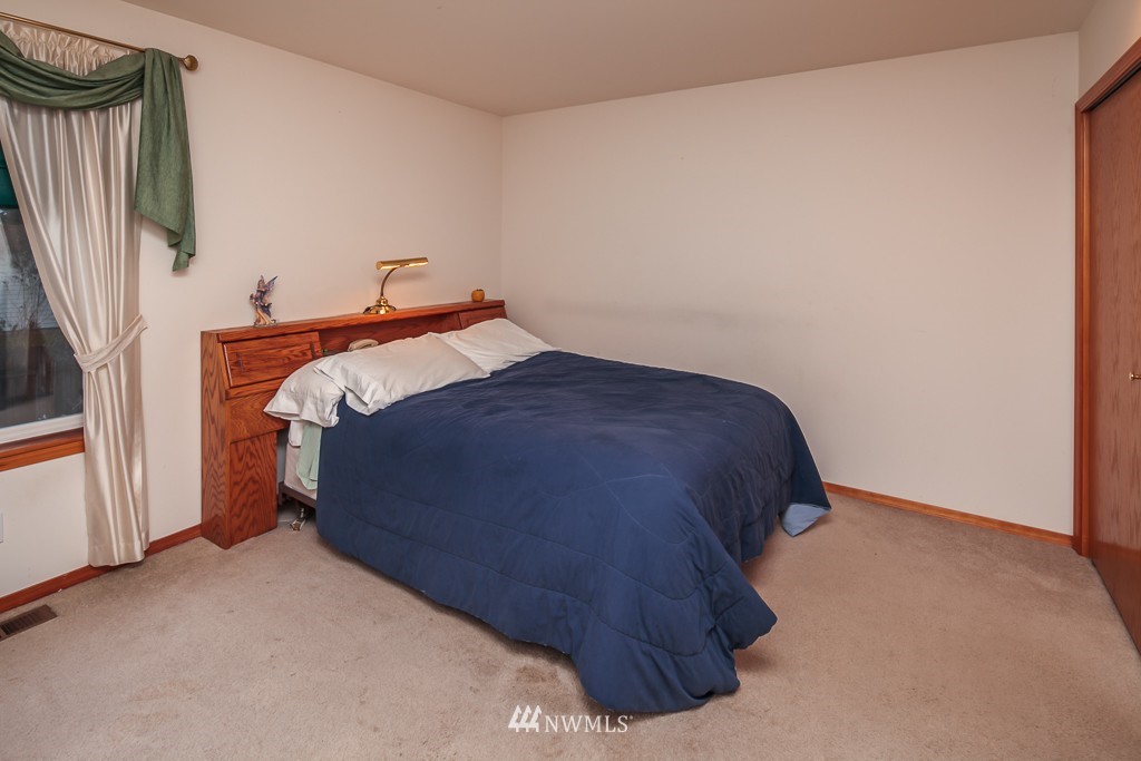 3901 Tamarack Road Bellingham, WA 98226 - Photo 15 of 22