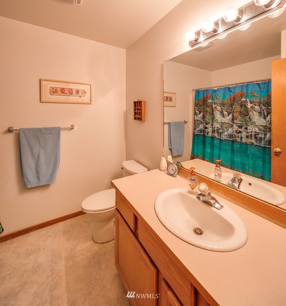 3901 Tamarack Road Bellingham, WA 98226 - Photo 18 of 22