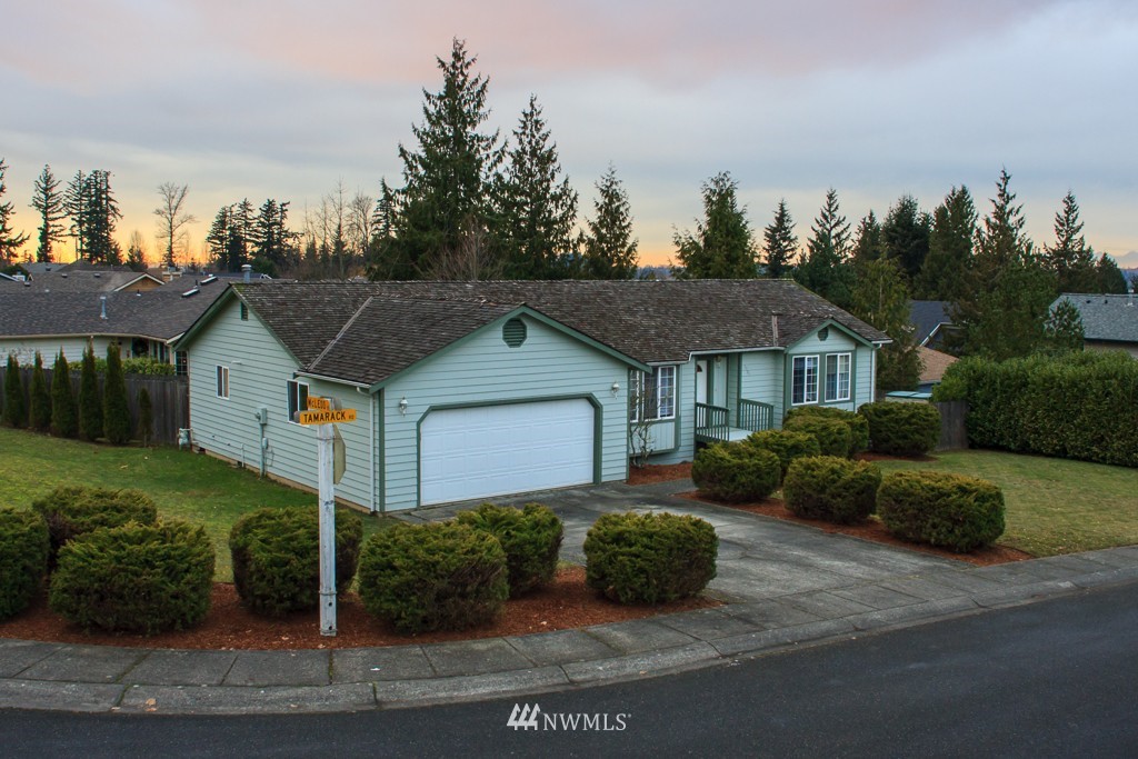 3901 Tamarack Road Bellingham, WA 98226 - Photo 3 of 22