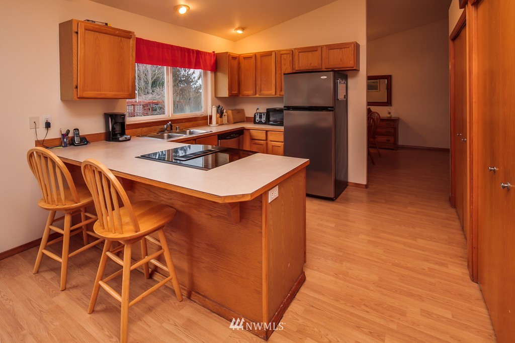 3901 Tamarack Road Bellingham, WA 98226 - Photo 9 of 22