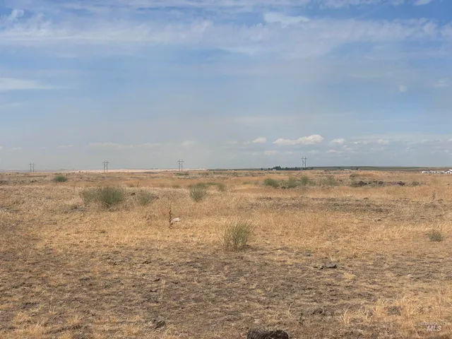 $215,000 | 1-2 Kohzt Road, Hazelton, ID 83335