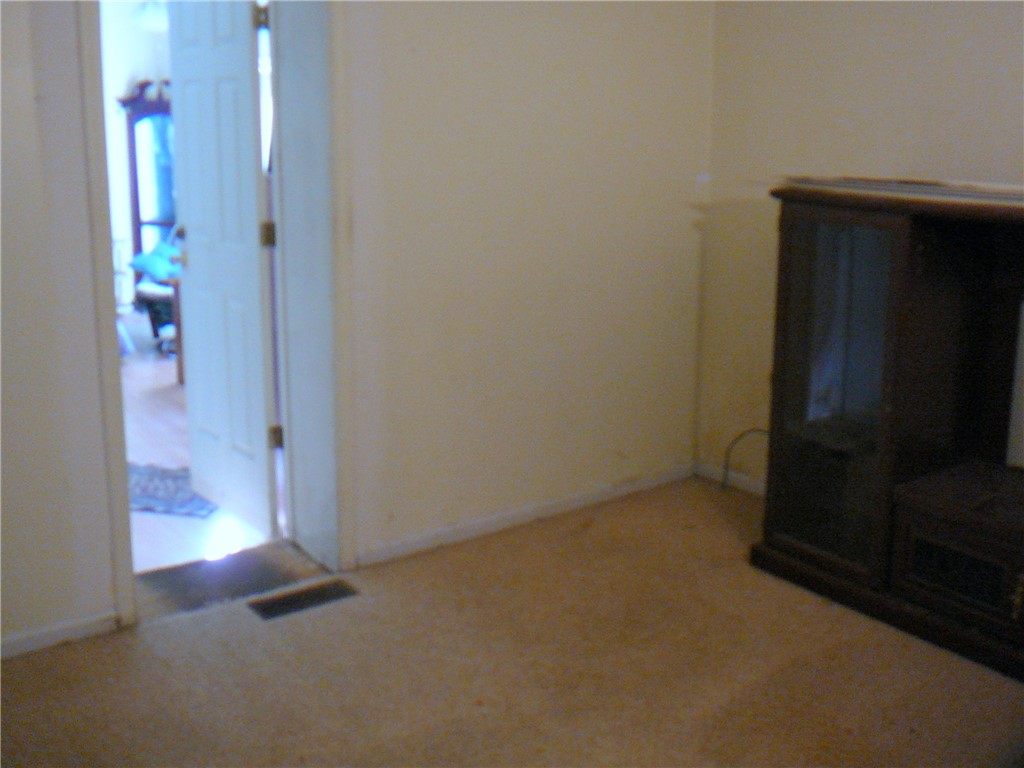 2213 Broadway Lake Road Anderson, SC 29621 - Photo 11 of 20