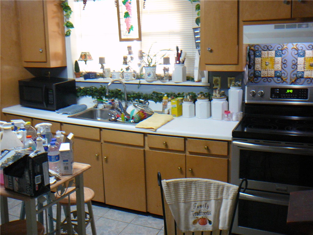2213 Broadway Lake Road Anderson, SC 29621 - Photo 9 of 20
