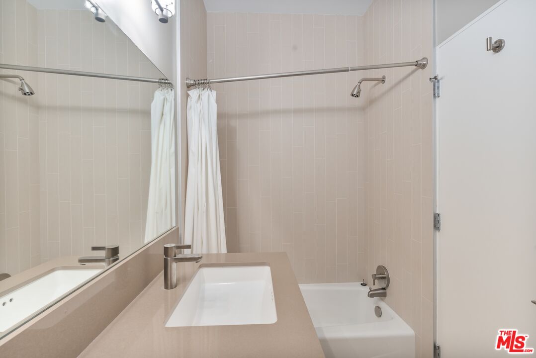 1 Northstar Street, Unit 101 Marina del Rey, CA 90292 - Photo 15 of 22