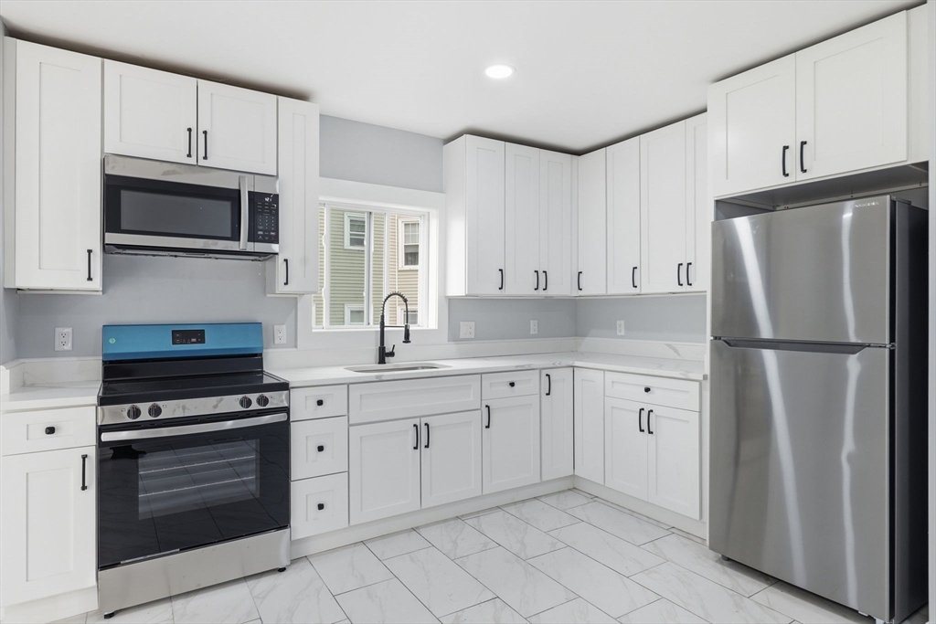 14 Cutler Street Worcester, MA 01604 - Photo 15 of 30