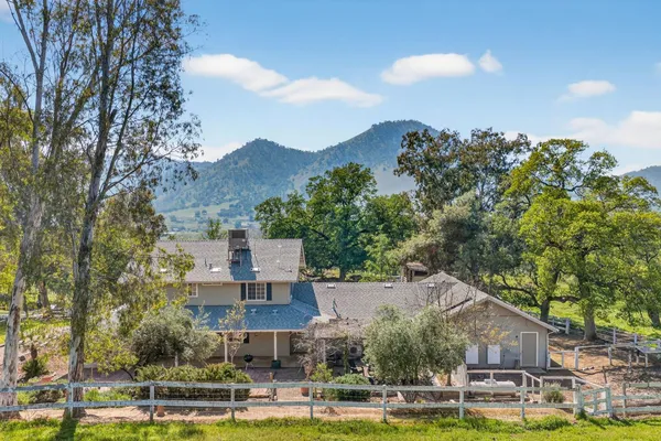 $569,900 | 6846 Chaparral Drive, Sanger, CA 93657