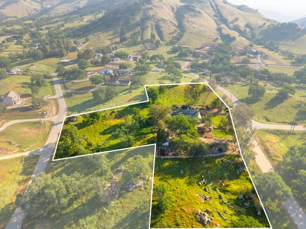 $569,900 | 6846 Chaparral Drive, Sanger, CA 93657