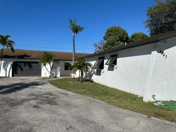$2,400 | 4443 Vicliff Road, West Palm Beach, FL 33406