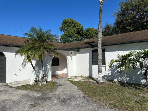 $2,400 | 4443 Vicliff Road, West Palm Beach, FL 33406