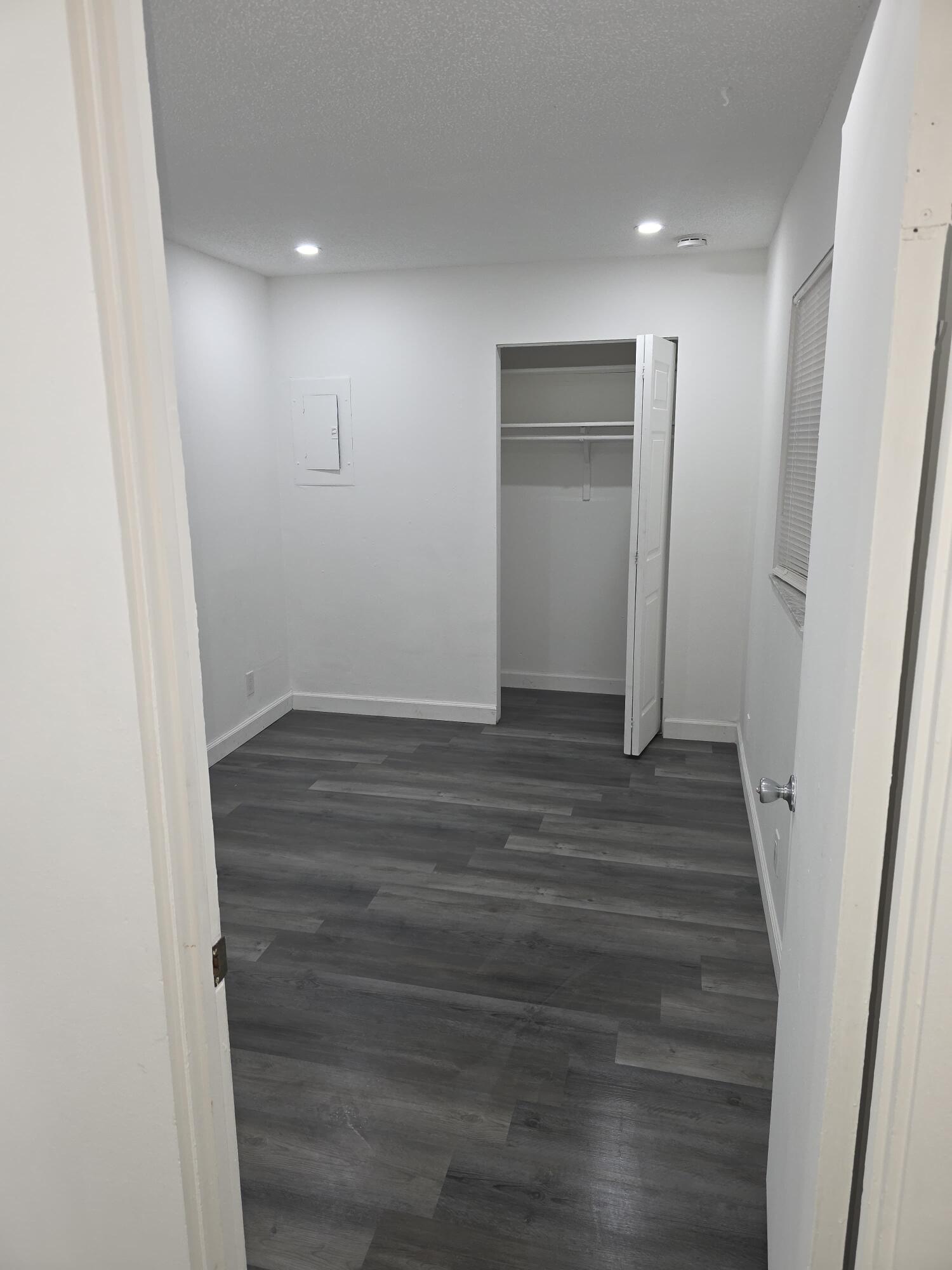 4443 Vicliff Road West Palm Beach, FL 33406 - Photo 9 of 10 C82DAF1D-FC8F-4CF2-87C6-C24211E449A5