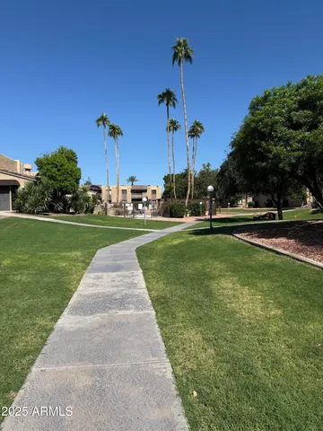 $250,000 | 3825 East Camelback Road, Unit 120, Phoenix, AZ 85018