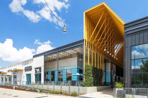 a view of a building entrance