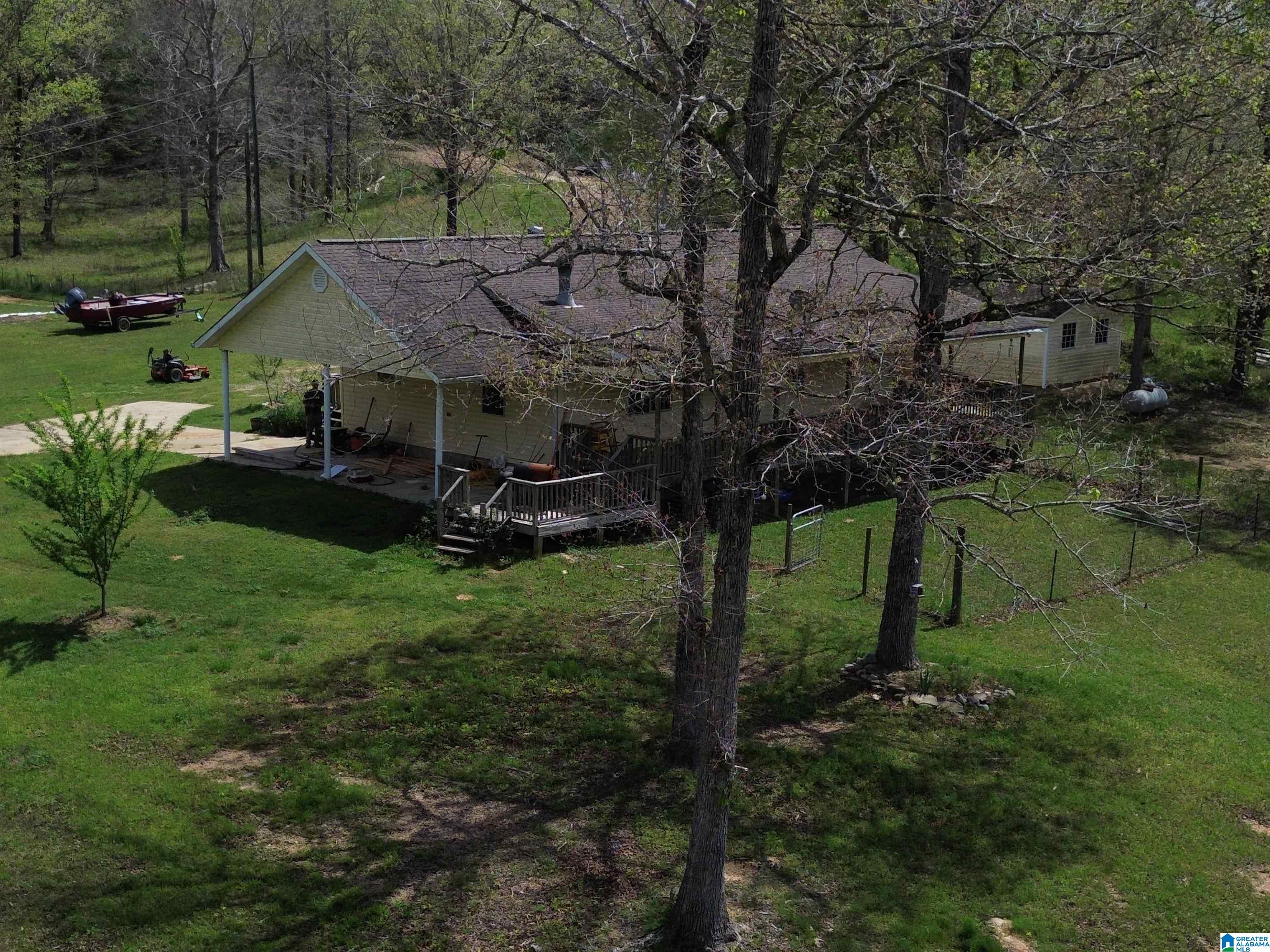 298 Barnes Road Bessemer, AL 35023 - Photo 34 of 42