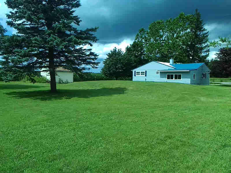 10 South Garfield Road Linwood, MI 48634 - Photo 2 of 16 Gallery Image 2