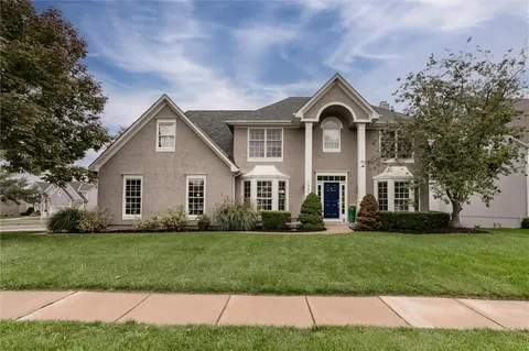 $575,000 | 14401 Stearns Street, Overland Park, KS 66221