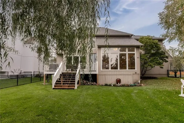 $575,000 | 14401 Stearns Street, Overland Park, KS 66221