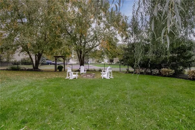 $575,000 | 14401 Stearns Street, Overland Park, KS 66221