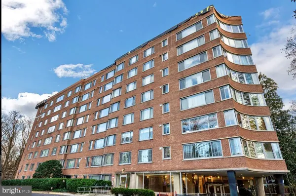 $329,900 | 4200 Cathedral Avenue Northwest, Unit 712A, Washington, DC 20016