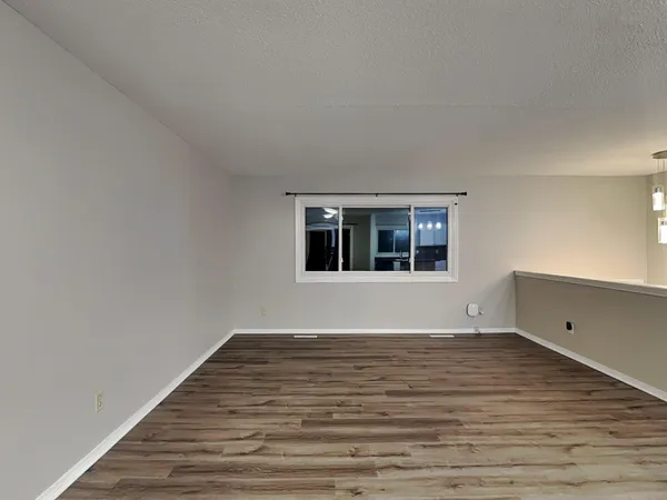 $2,909 | 6865 Buckingham Road, Woodbury, MN 55125