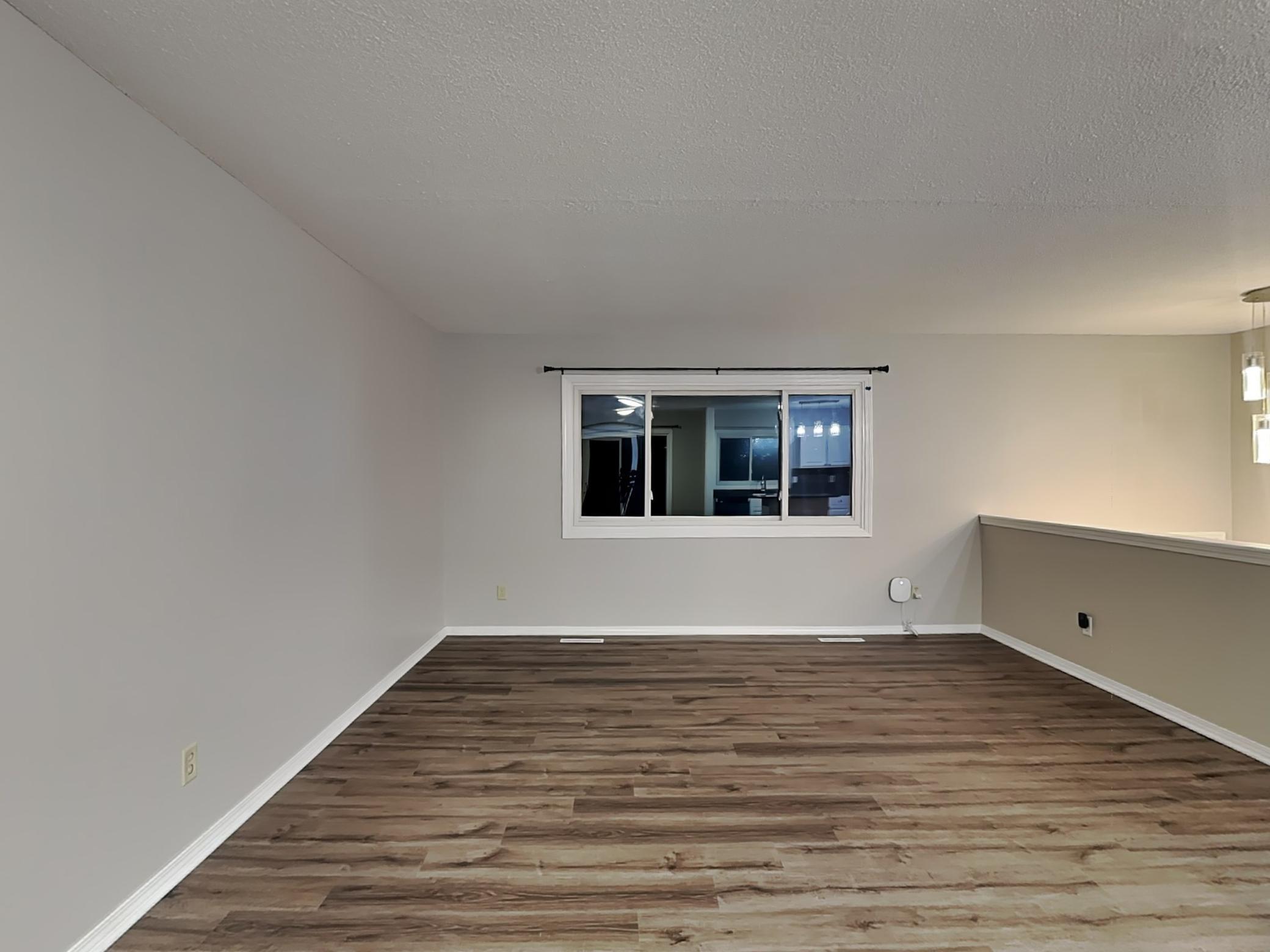 6865 Buckingham Road Woodbury, MN 55125 - Photo 2 of 18