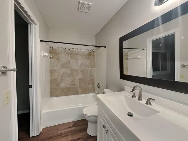 $2,909 | 6865 Buckingham Road, Woodbury, MN 55125