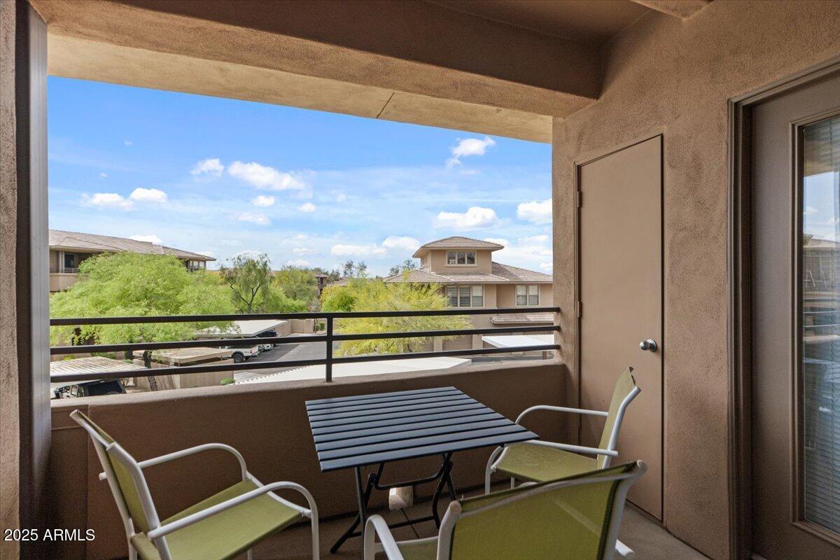 20100 North 78th Place, Unit 2203 Scottsdale, AZ 85255 - Photo 20 of 35 a view of a outdoor seating area