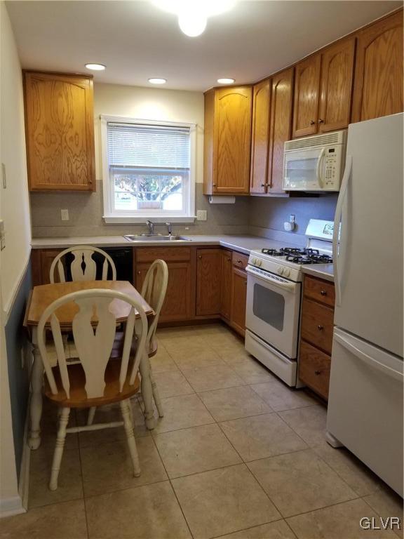 1330 Upstream Farm Road Easton, PA 18040 - Photo 3 of 12 Gallery Image 3