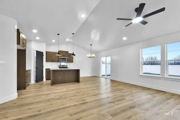 $344,000 | 320 North 11th Street, Parma, ID 83660