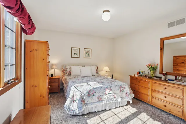 $575,000 | 3225 465th Street, Harris, MN 55032