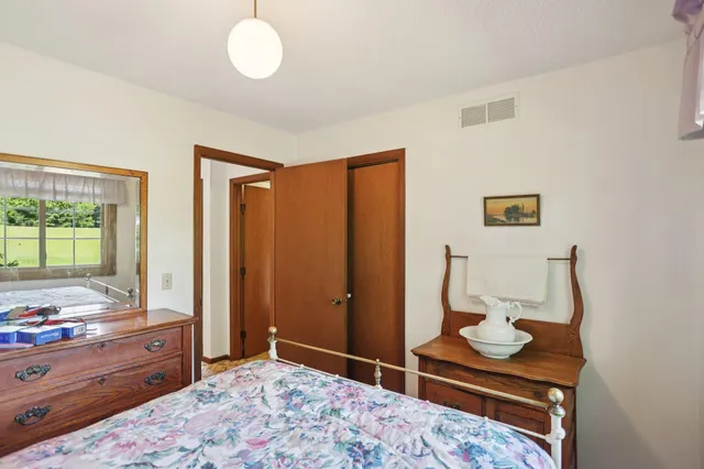 $575,000 | 3225 465th Street, Harris, MN 55032