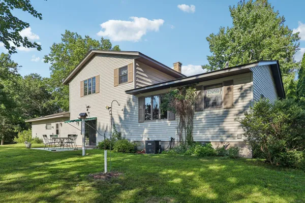 $575,000 | 3225 465th Street, Harris, MN 55032