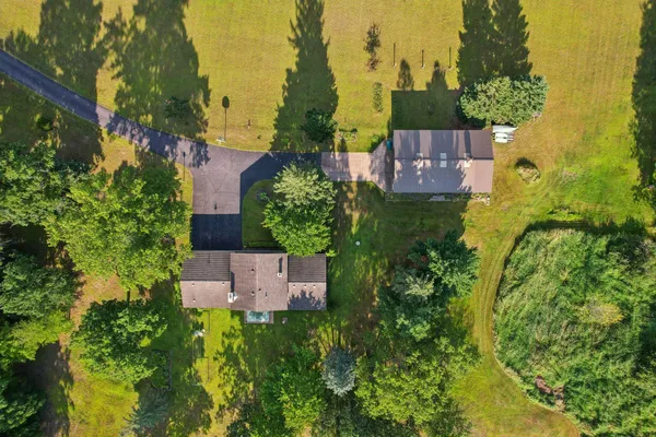 $575,000 | 3225 465th Street, Harris, MN 55032