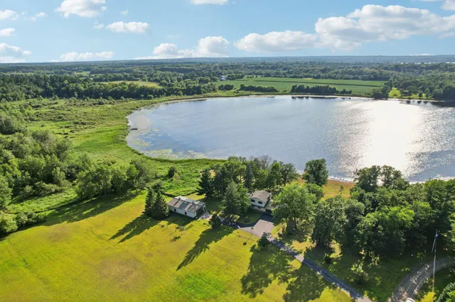 $575,000 | 3225 465th Street, Harris, MN 55032