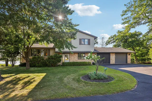 $575,000 | 3225 465th Street, Harris, MN 55032