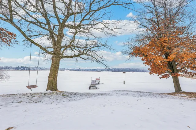 $575,000 | 3225 465th Street, Harris, MN 55032