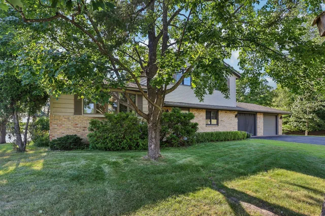 $575,000 | 3225 465th Street, Harris, MN 55032