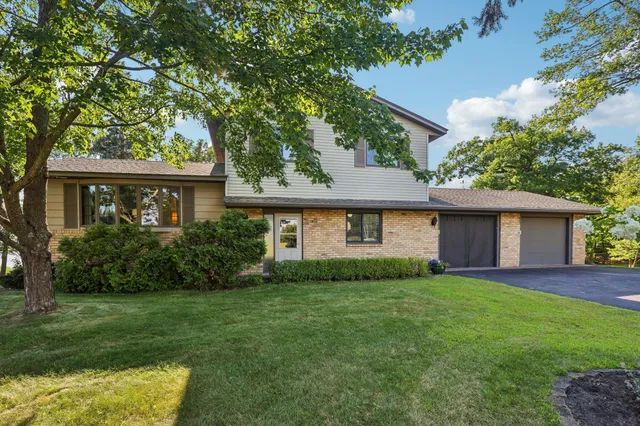 $575,000 | 3225 465th Street, Harris, MN 55032