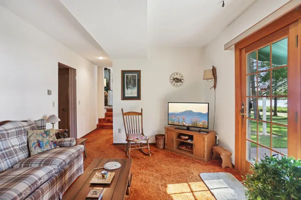 $575,000 | 3225 465th Street, Harris, MN 55032