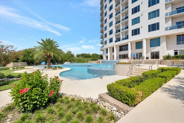 $550,000 | 4821 East NASA Parkway, Unit 11W, Seabrook, TX 77586