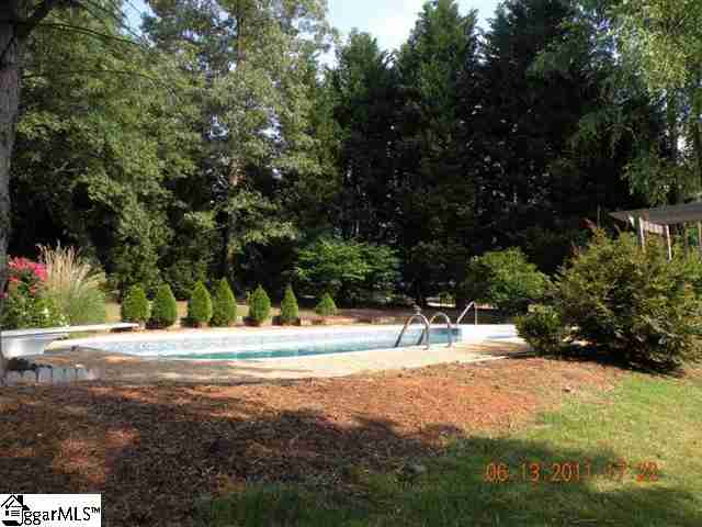 208 Colony Road Taylors, SC 29687 - Photo 14 of 18 Gallery Image 14