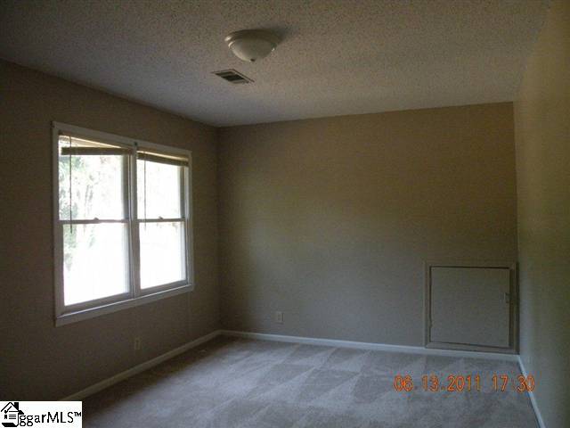 208 Colony Road Taylors, SC 29687 - Photo 7 of 18 Gallery Image 7