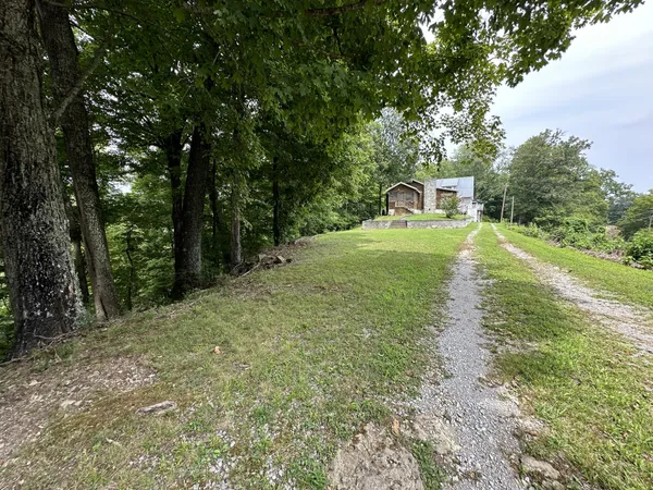 $399,900 | 7383 Dale Ridge Road, Lancaster, TN 38569