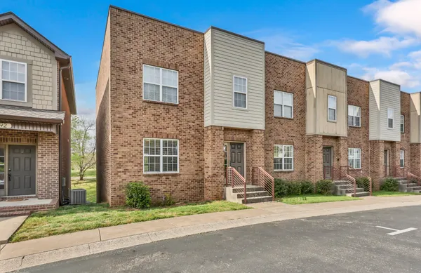 $289,900 | 94 Promontory Lane, Clarksville, TN 37040