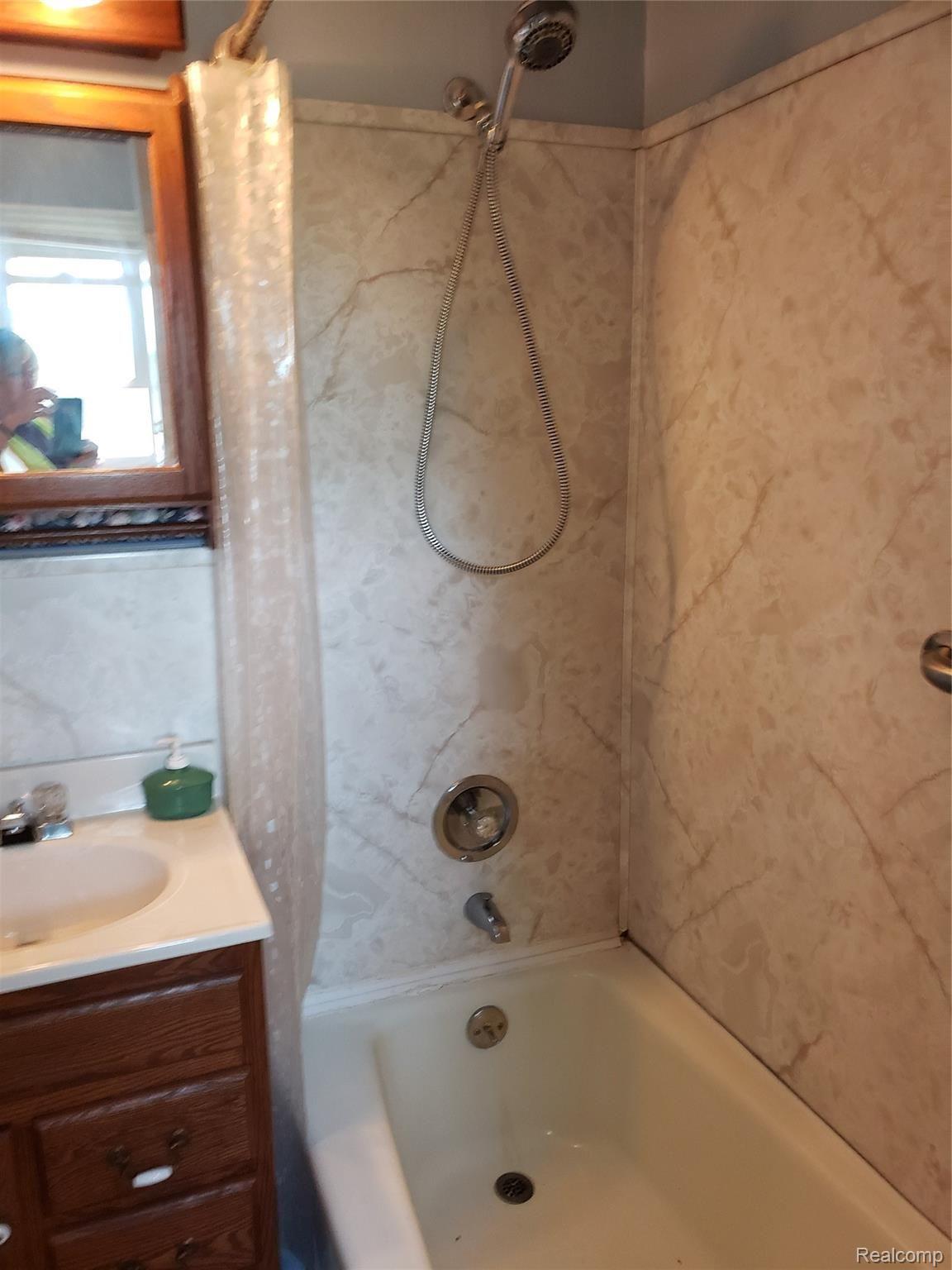 3333 Gale Road Eaton Rapids, MI 48827 - Photo 26 of 63 20210705_114311.jpg