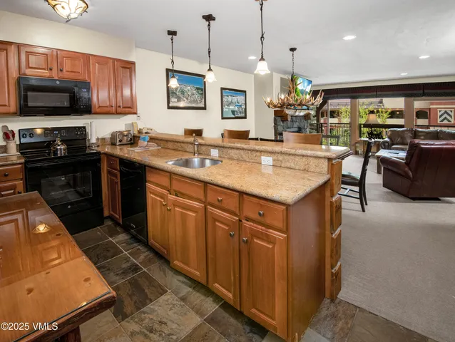 $2,750,000 | 684 West Lionshead Circle, Unit 215/216, Vail, CO 81657