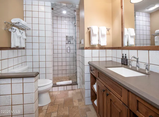 $2,750,000 | 684 West Lionshead Circle, Unit 215/216, Vail, CO 81657