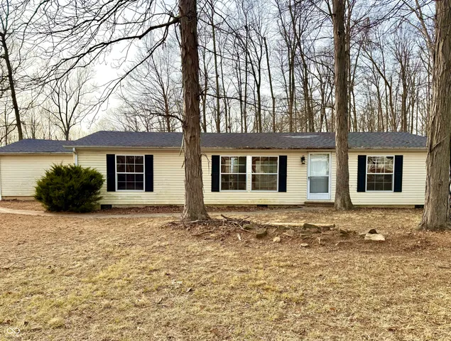 $99,000 | 180 Lazy River Court, Cloverdale, IN 46120