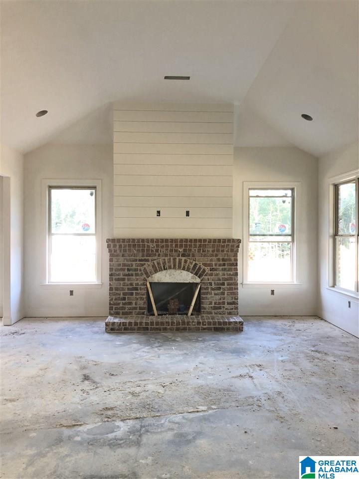 256 Kinross Circle Pelham, AL 35124 - Photo 3 of 7